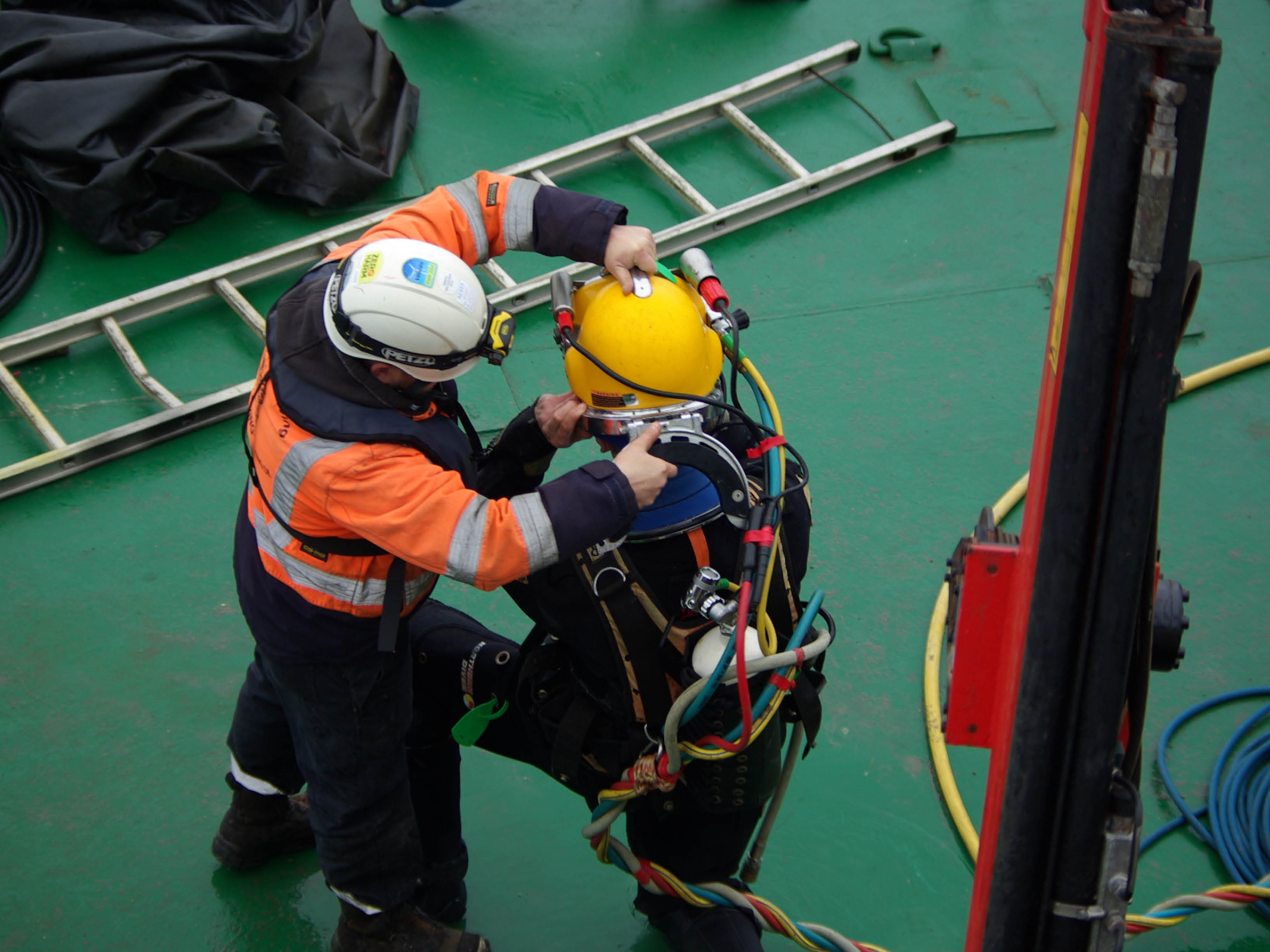 HSE-Q diving equipment in use